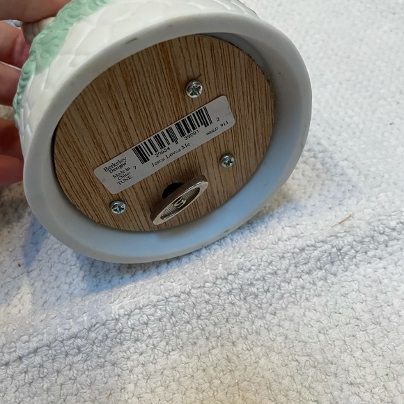 Berkeley Designs Music box - Picture 3 of 4